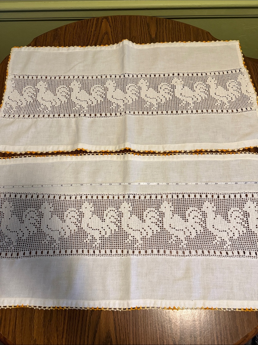 Vintage Romanian 🇷🇴 Crocheted pieces 2 with roosters.